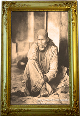 MySai.com :: Touch Feet for Blessings of Shirdi Sai Baba